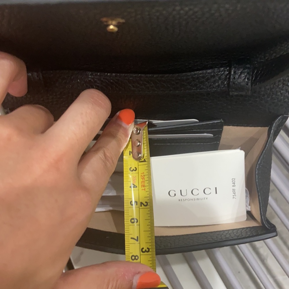 “Blind for Love” Gucci crossbody - Picture 8 of 9